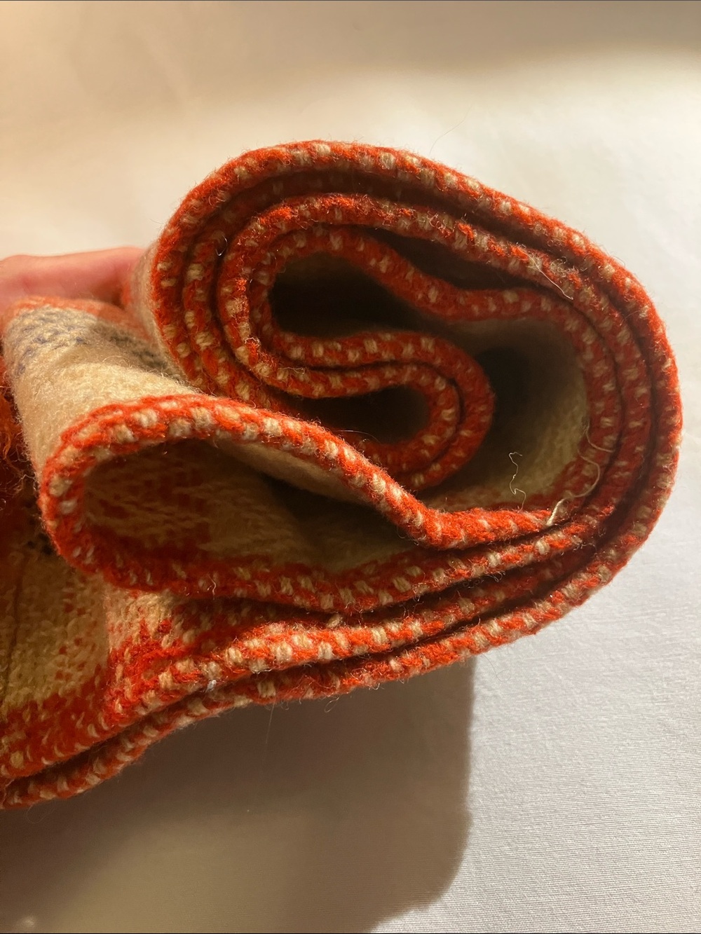 Handwoven vintage wool scarf 42” long 1960’s - Picture 3 of 10